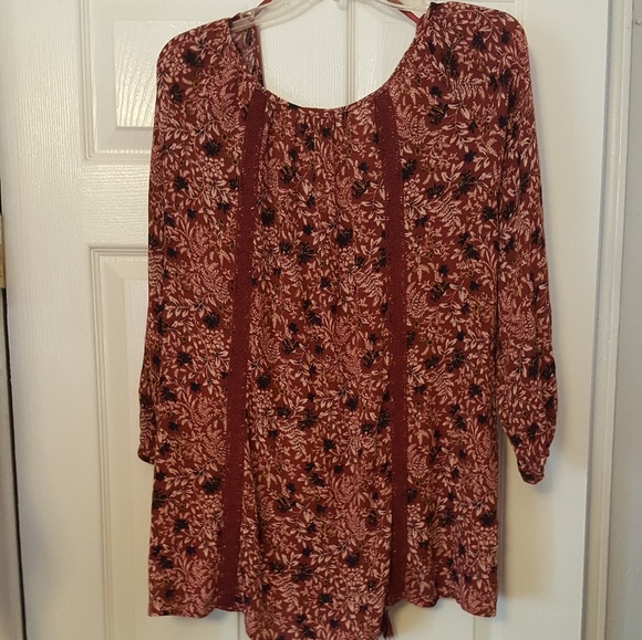 Pretty blouse - Picture 5 of 6